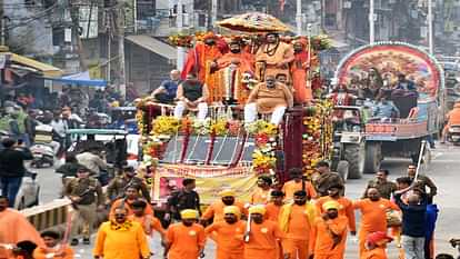 Amazing confluence of Sanatan in the entry of the camp of Taponidhi saints of Panch Agni Akhara