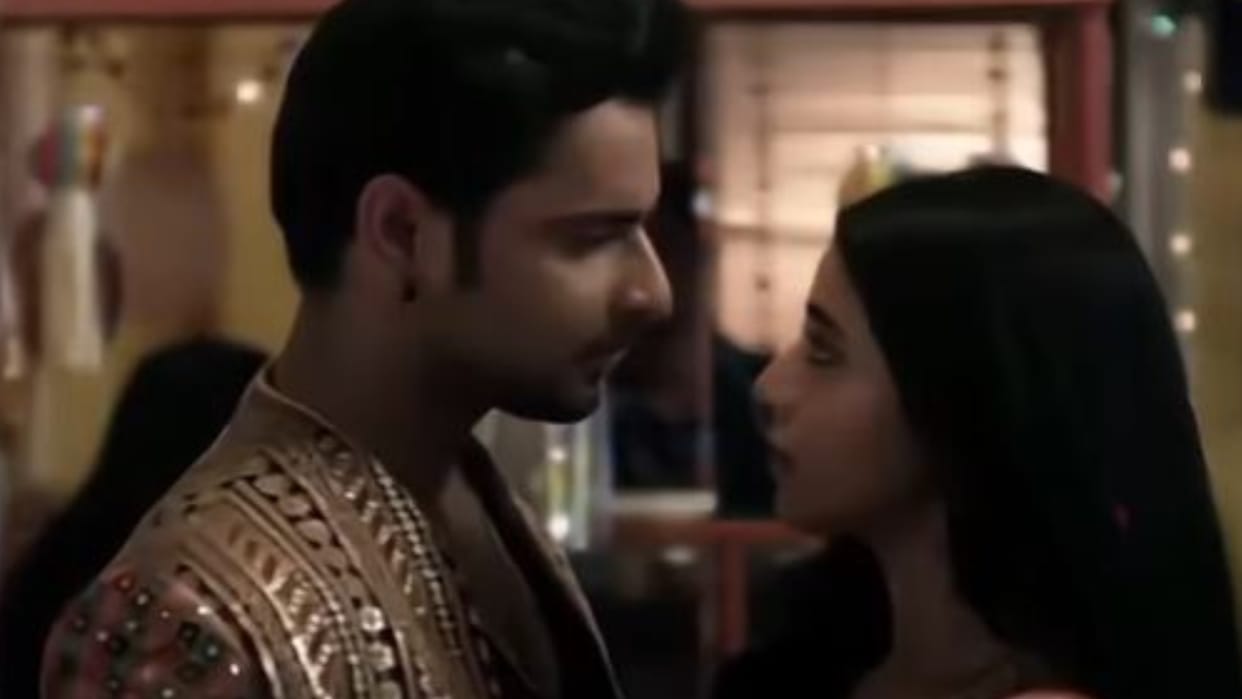 Rupali Ganguly Show Anupamaa Rahi And Prem Romance Video Viral Users Troll makes of the serial