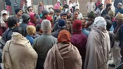Bettiah: Newborn died during treatment in private clinic, doctor accused of negligence, family create ruckus