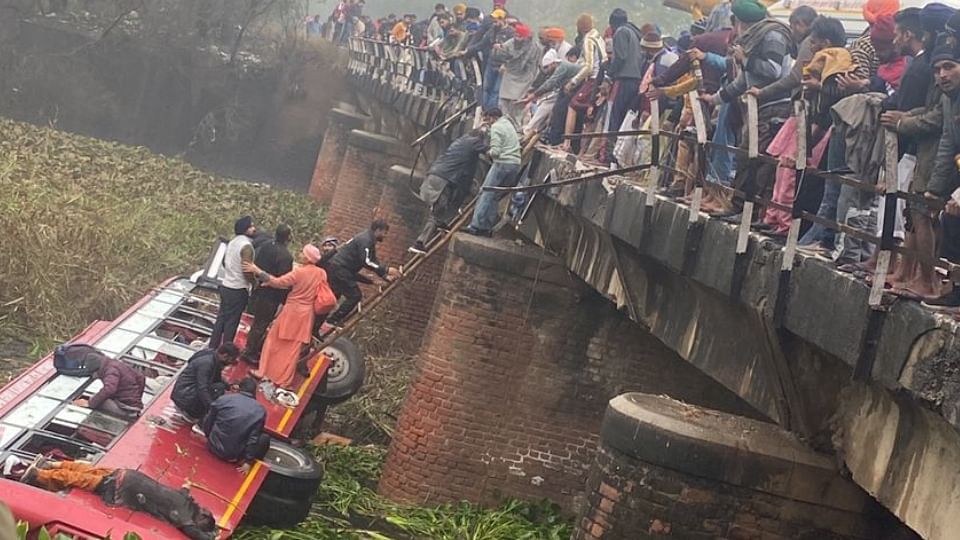 Private company bus accident in Bathinda bus falls into drain five dead many injured