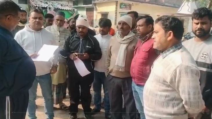 Ballia News Three thefts five days jewellery lakhs stolen shop traders resentment grows