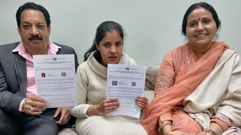 United Nations will honor the mother of 90 percent disabled Tejaswini who made her a bhajan singer