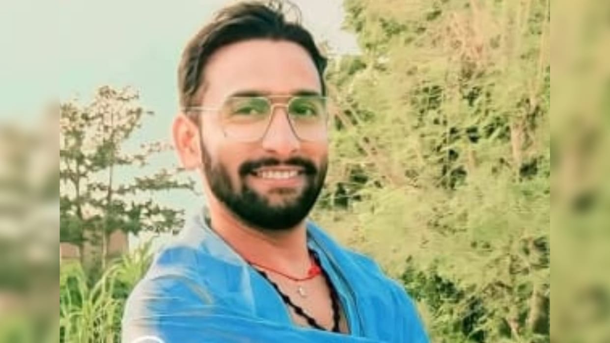 Chhapra News: Sleeping youth shot dead, identified as Bhojpuri folk artist and teacher, police investigation