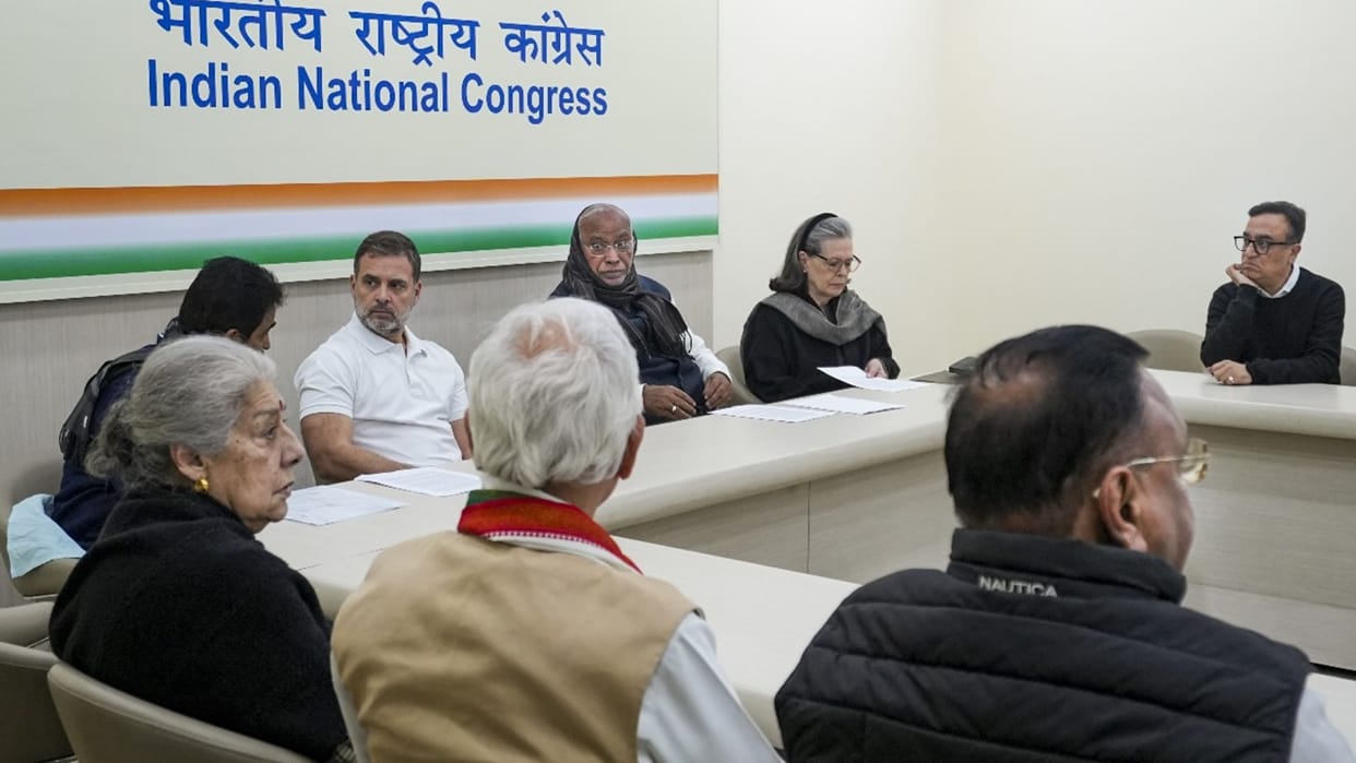 Dr Manmohan Singh Demise Congress CWC Resolution Updates Sonia Gandhi Message News in Hindi