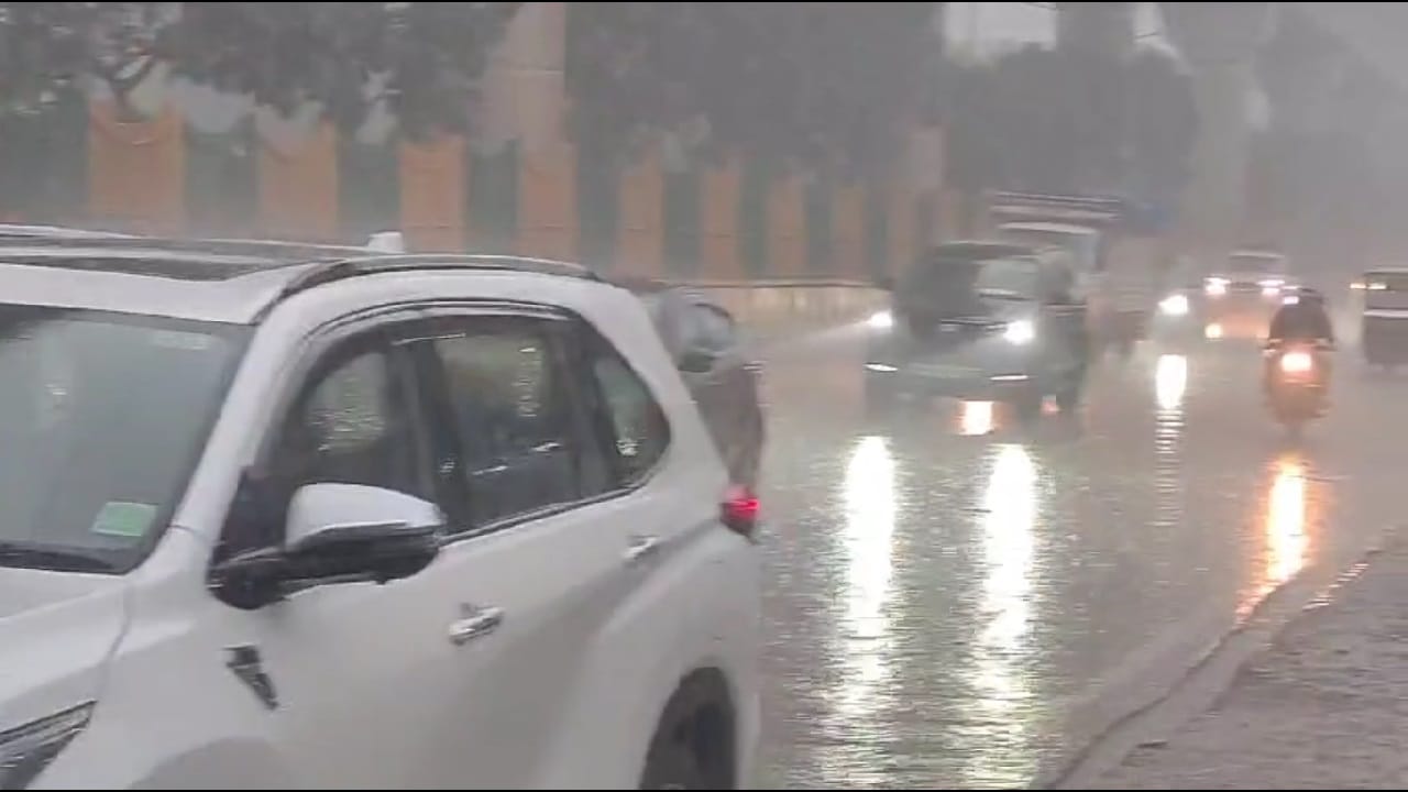 Delhi Pollution GRAP Stage 3 removed BS-3 Petrol, BS-4 Diesel car ban in Delhi Latest News