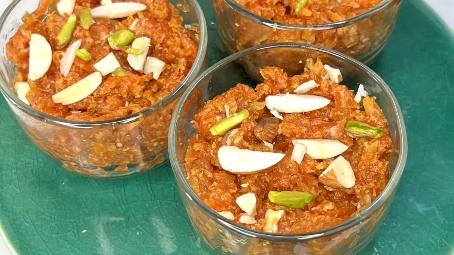 31 December Special Recipe Know How to Make Gajar Ka Halwa Recipe in Hindi
