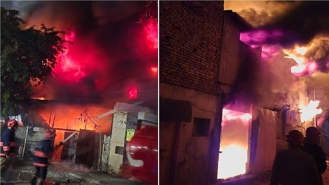 Fire broke out in canteen at Gwyer Hall Main Campu Delhi University