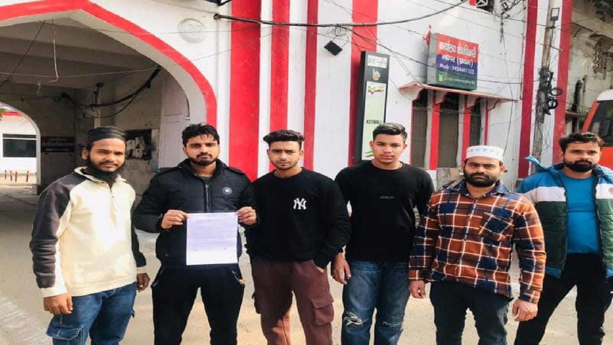 Objectionable comments in WhatsApp group Jamaat Raza-e-Mustafa demands action