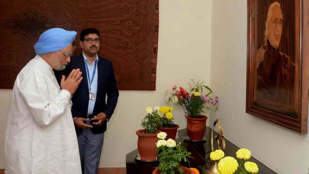 Former PM Manmohan Singh special memories from JollyGrant stopped after seeing his old photo Uttarakhand News