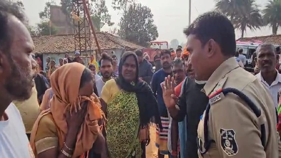 A man was killed in a dispute over dog bite villagers protested by blocking road in Jashpur