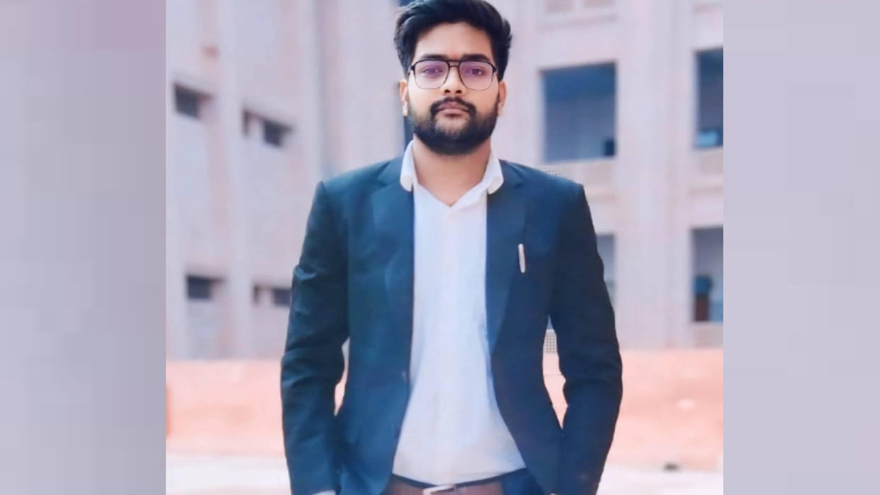 Hardoi: LLB student burnt alive along with his bike due to falling of high tension line