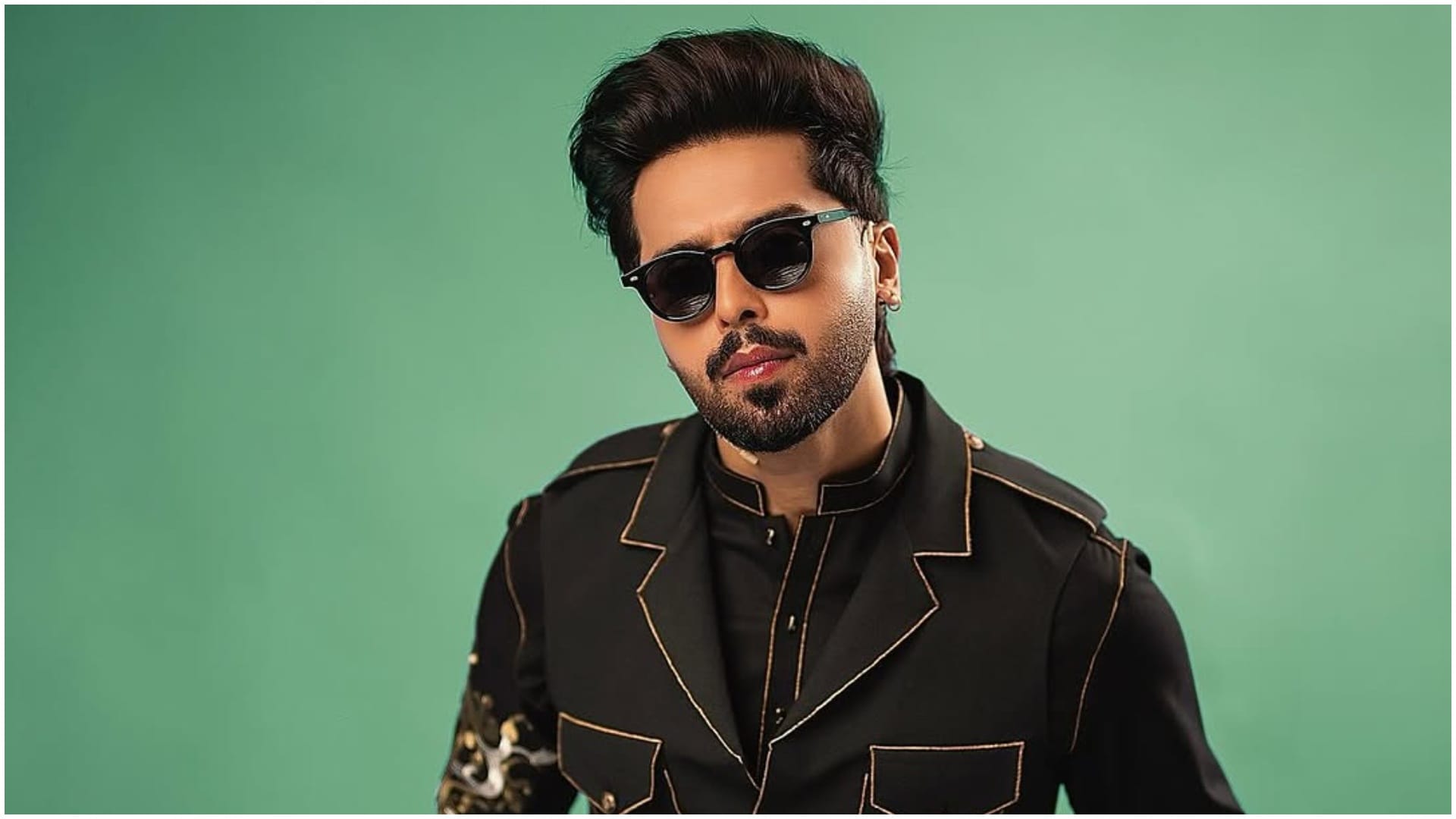 Pakistani Actors Who Famous in India Hania Aamir Fawad Khan Mahira Khan Fahad Mustafa