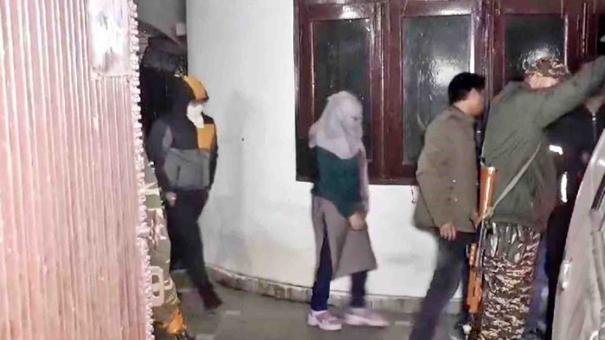 MP News: ED searched the house of former constable Saurabh and Chetan for 16 hours in Gwalior
