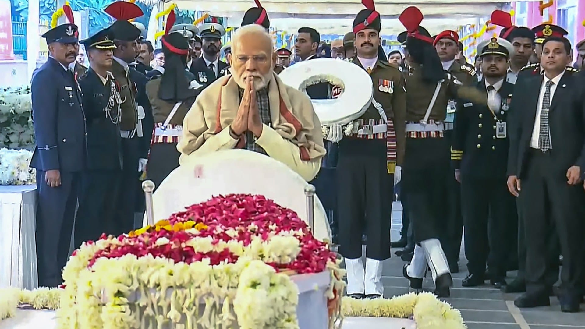 JP Nadda super PM jibe as Congress mounts attack on BJP over Manmohan Singh funeral Latest News Update