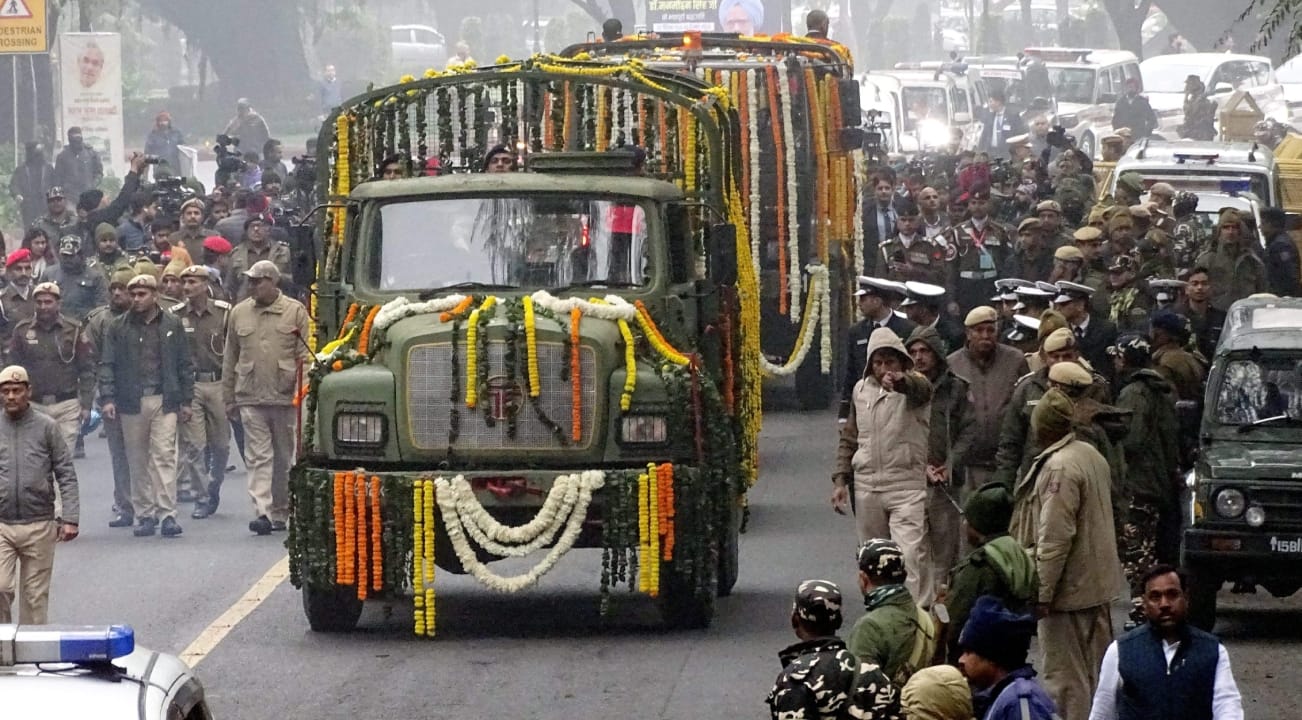 JP Nadda super PM jibe as Congress mounts attack on BJP over Manmohan Singh funeral Latest News Update