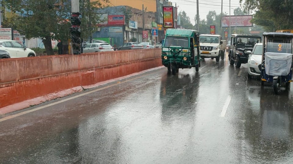 Heavy rains in Moradabad: Cold winds from mountains increased cold, life affected due falling mercury