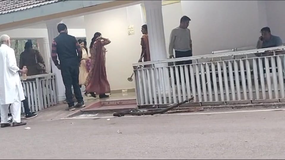 Biryani party during national mourning SDM reached the spot, said to investigate in Balod