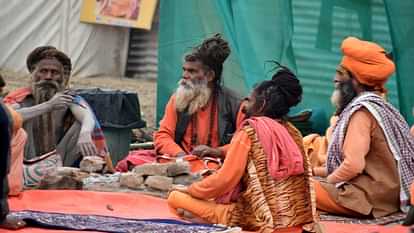 Mahakumbh : दिव्य कुंभ, भव्य अखाड़े : संगम की रेती पर सजीं शैव-वैष्णव-शाक्त परंपरा के अखाड़ों की छावनियां Divine Kumbh, Grand Akharas: The cantonments of Akharas of Shaiva-Vaishnav-Shakt tradition decorate
