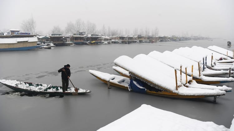 J&k Snowfall: 'chillai Kalan' Begins In Kashmir, Severe Cold Will ...