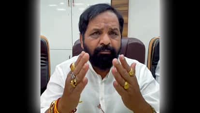 भारत गोगावले।