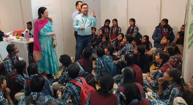 Bhopal: Experts are giving information about prevention of diseases like cancer, diabetes in science fair, BMH