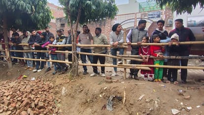 Sambhal News Chandausi Stepwell More than 15 feet of digging was done in search of a well in Sambhal