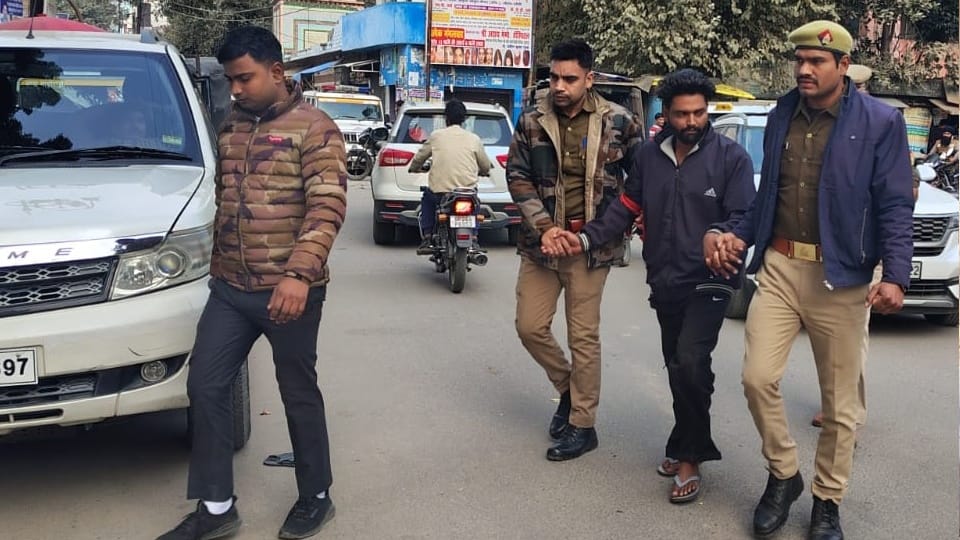 Pilibhit Encounter Sidhu lived with prestige used to show youth dream of going abroad