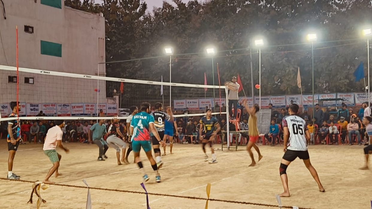 First match of district level volleyball competition Gaurav Rahul Sabloo Nishant were top scorers
