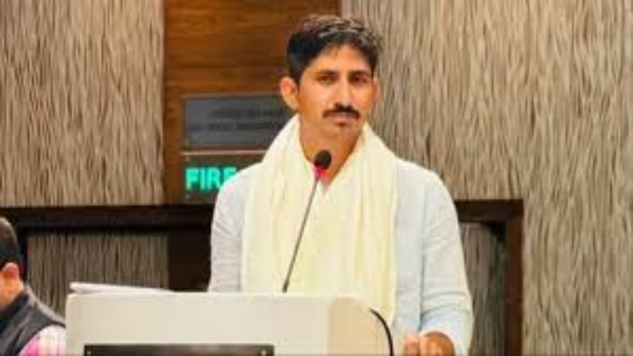 Rajasthan News: Political Turmoil Over Abolishing 9 Districts and 3 Divisions, Rajkumar Rot expressed protest