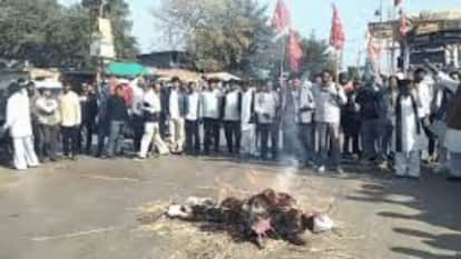 Sikar News: Public anger over the decision to cancel new districts and divisions, effigy of CM burnt in Losal