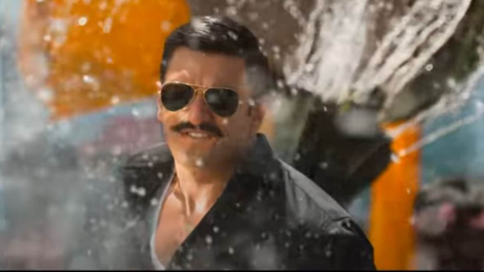 Bollywood Stars Played Police Officers in Movies Ajay Devgn Akshay Kumar Ranveer Singh Salman Khan aamir khan