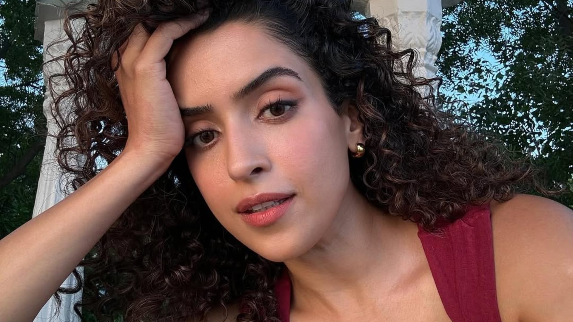 Shah Rukh Khan listens to his own songs during drives reveals by Jawan co actor Sanya Malhotra report
