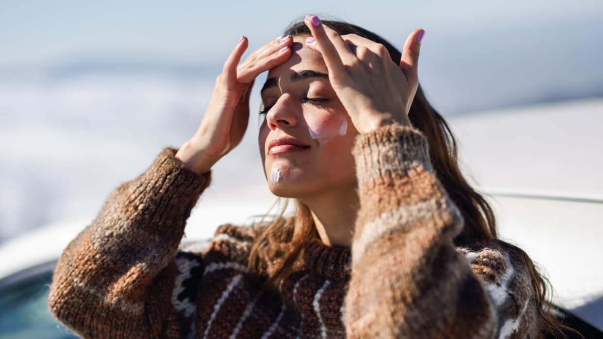 right skin care routine in spring season in hindi