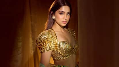 Karan Johar Praised Alia Bhatt Sharvari YRF Spy Universe film ALPHA says celebrate that cinemas are breathing