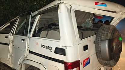 Bihar News : collision between patrolling police vehicle and tractor accident news bihar police man dead jamui