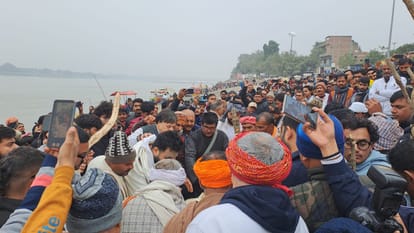 Bihar News : Today the last rites of Acharya Kishore Kunal at Konhara Ghat, Hajipur, Patna, Mahavir Mandir.