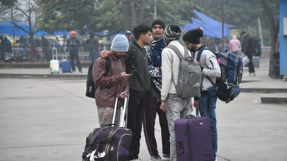 Photos gallery Effect of Punjab Bandh Passengers trouble patients did not reach OPD of PGI Chandigarh
