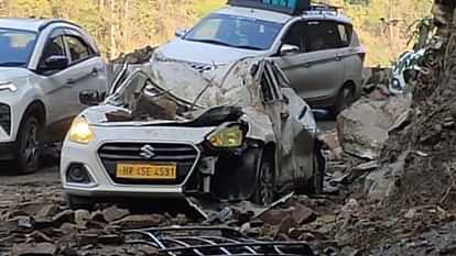 Himachal Weather cleared difficulties persist One died after a stone fell on a car 340 roads still closed
