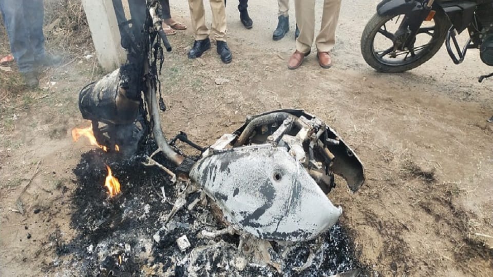Doctor scooter caught fire while moving on the road