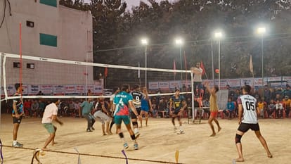 Sports News of Varanasi Divyang Cricket wine Mahesh make runs in 29 balls West Bengal beat UP