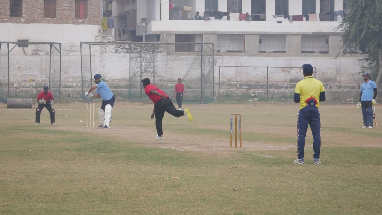 Sports News of Varanasi Divyang Cricket wine Mahesh make runs in 29 balls West Bengal beat UP