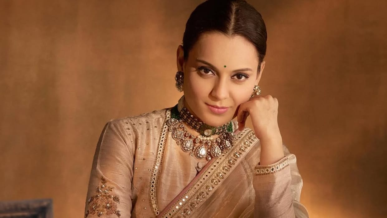 Kangana ranaut shifted in her new mp house in delhi which is 100 year old