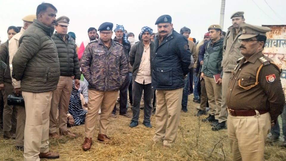 Student shot himself After killing his girlfriend in Kannauj SEE Photos