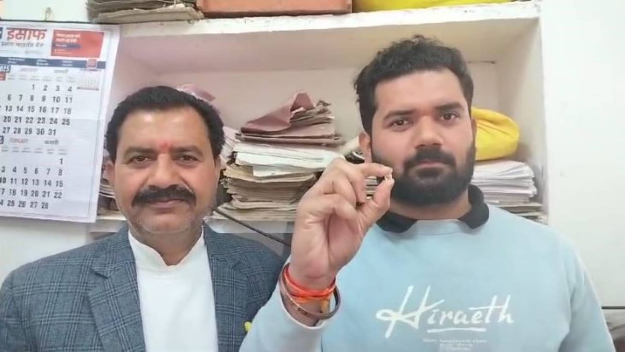 When he did not get a job graduate boy tried his luck in Panna found a priceless diamond while digging