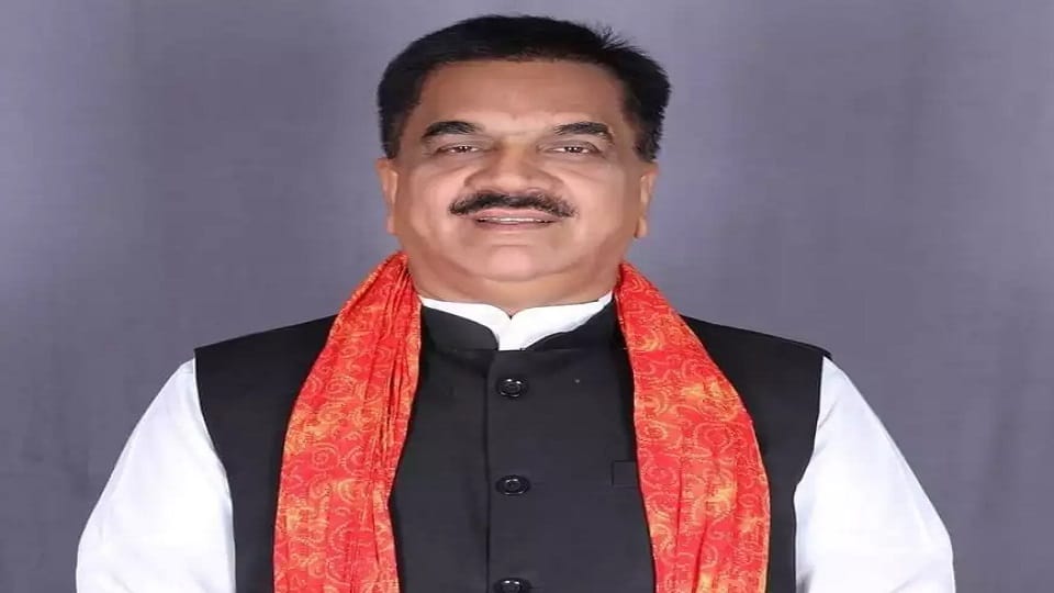 Rajkumar Thukral has raised questions on the tender process of demolition of TDC buildings for airport expansi