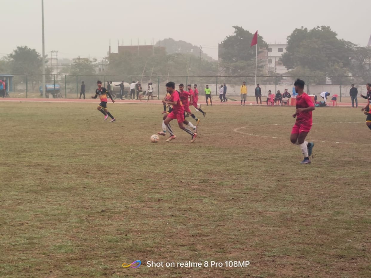 Varanasi defeated Jhansi with two goals by Radhe Raman Senior Men's Football Competition held in Lalpur
