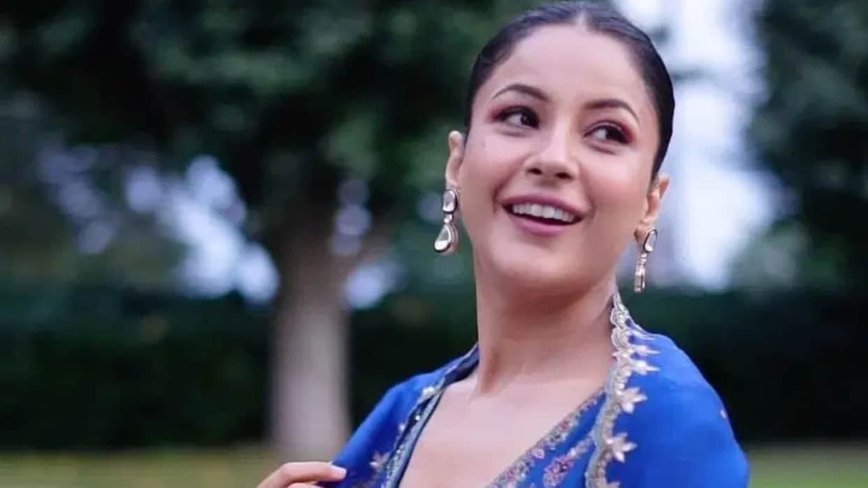 Actress Shehnaaz Gill Still Thoughts Of Sidharth Shukla Reveal His Name In Mind Reader Game
