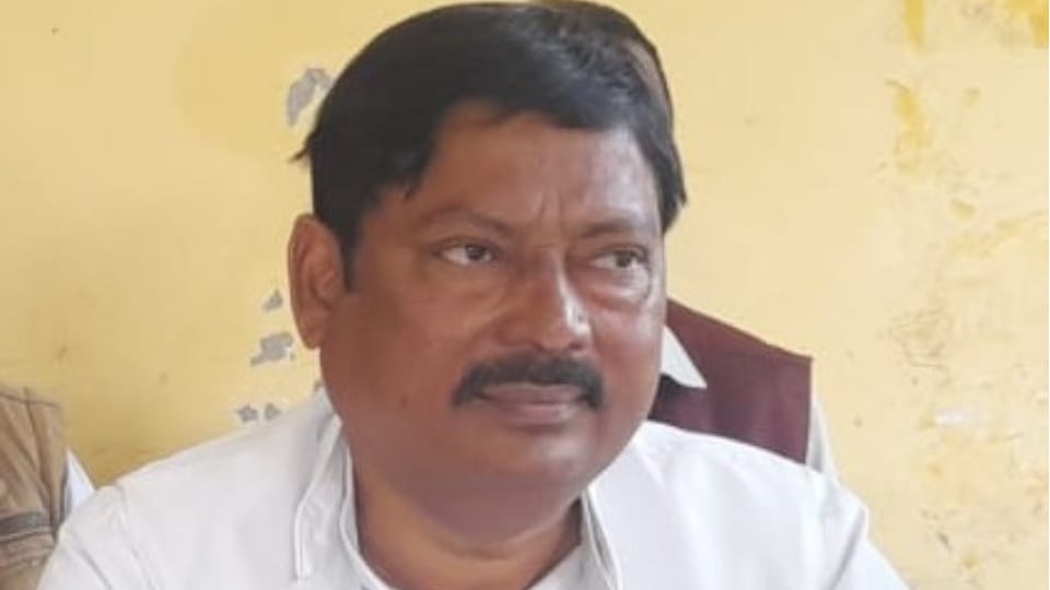 Obscene video related to bareilly SP District President goes viral again report SP internal politics heats up