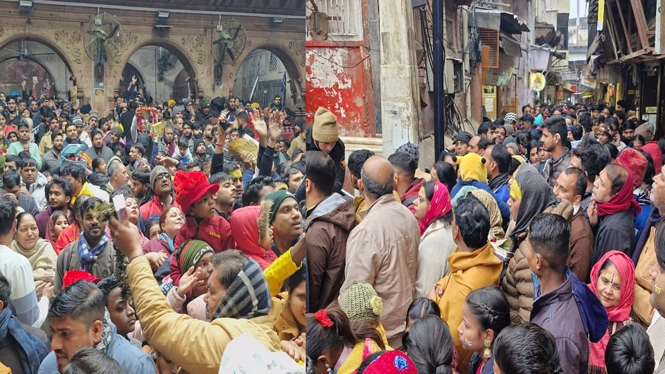 Celebration of 31 December Such huge crowd gathered to see Banke Bihari you will be surprised to see video