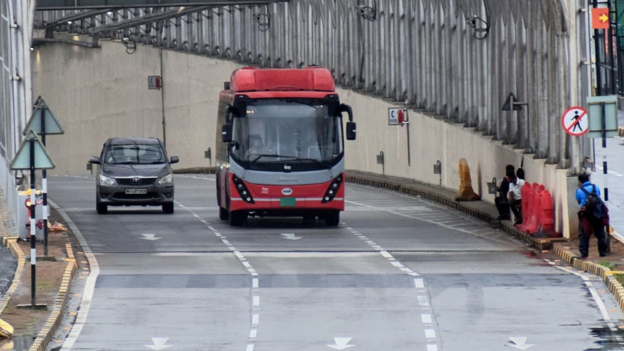 Smoke comes out of BEST's electric bus; passengers safe
